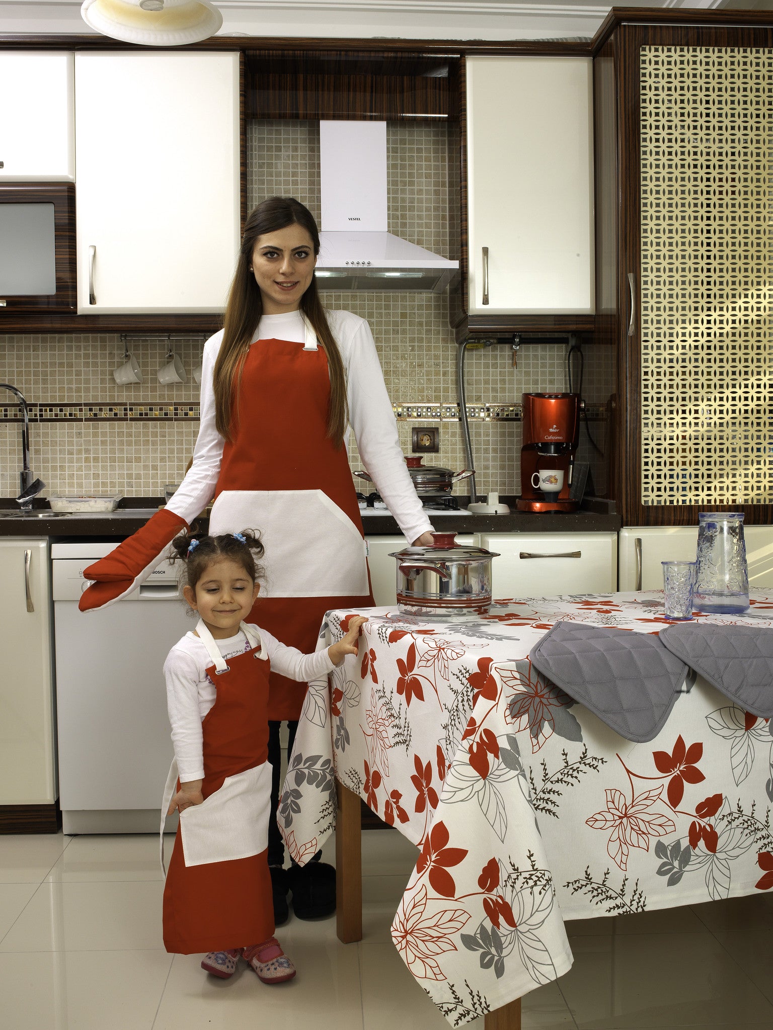 Mother- Daughter Apron Set