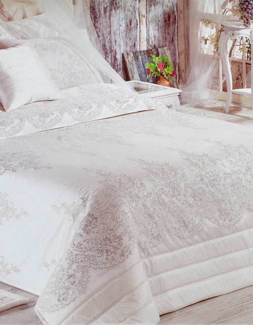 Load image into Gallery viewer, 3 Pcs "DORE" Bed Cover Set (Hand-Made)