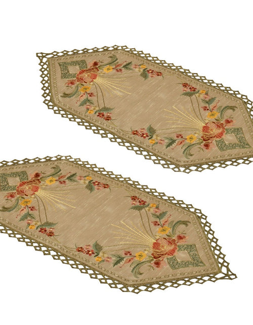 Load image into Gallery viewer, Table Cloth 5pcs Set (Hand-Made) Style # 236
