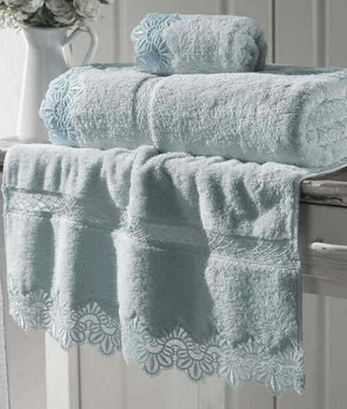 Load image into Gallery viewer, &quot;Victoria&quot; Towels 100% Soft Cotton
